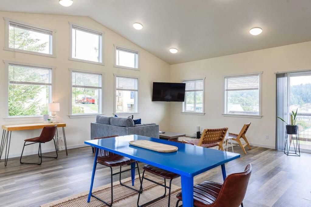 #Stayinmydistrict Oceanview Studio Loft Port Orford Exterior photo